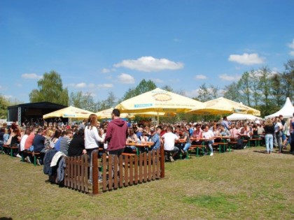 Photo: Apfelbaum Gie&amp;szlig;en